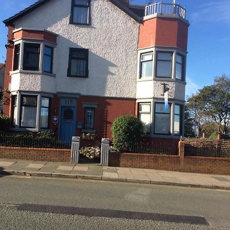 Dunsandles Guesthouse Wallasey Esterno foto