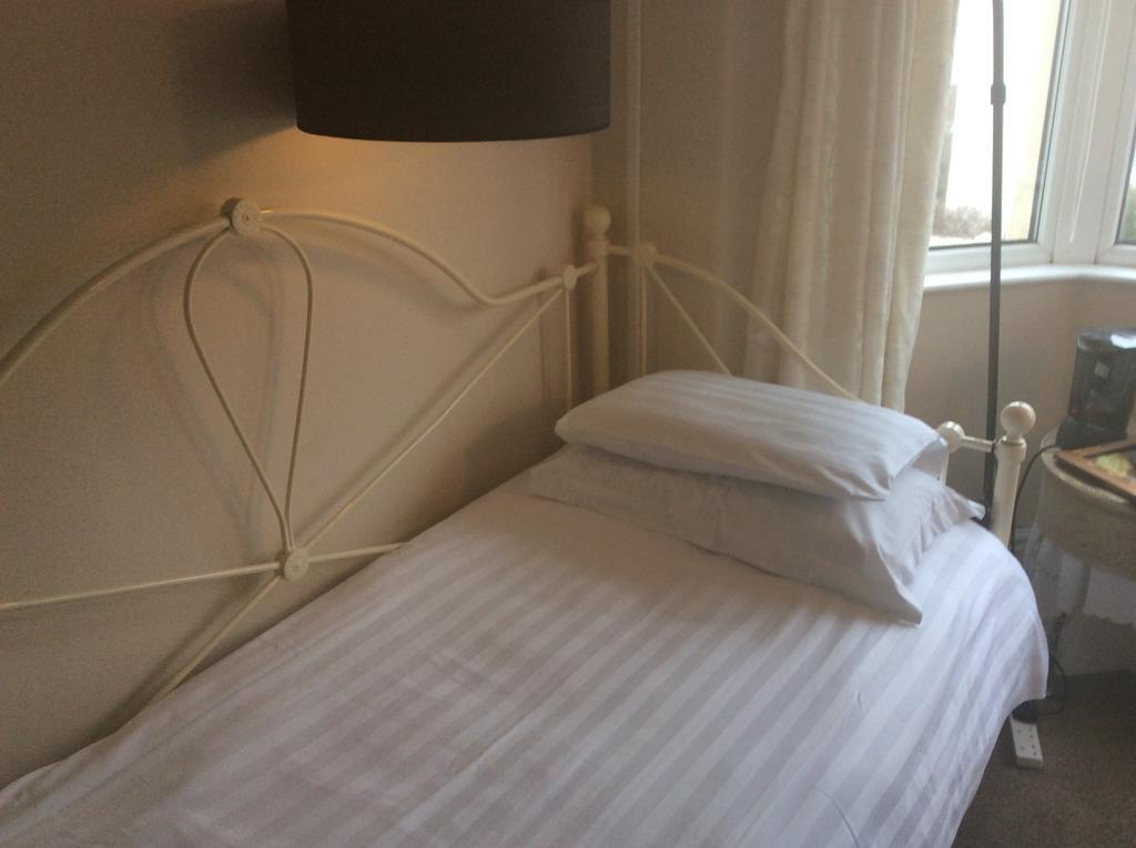 Dunsandles Guesthouse Wallasey Esterno foto