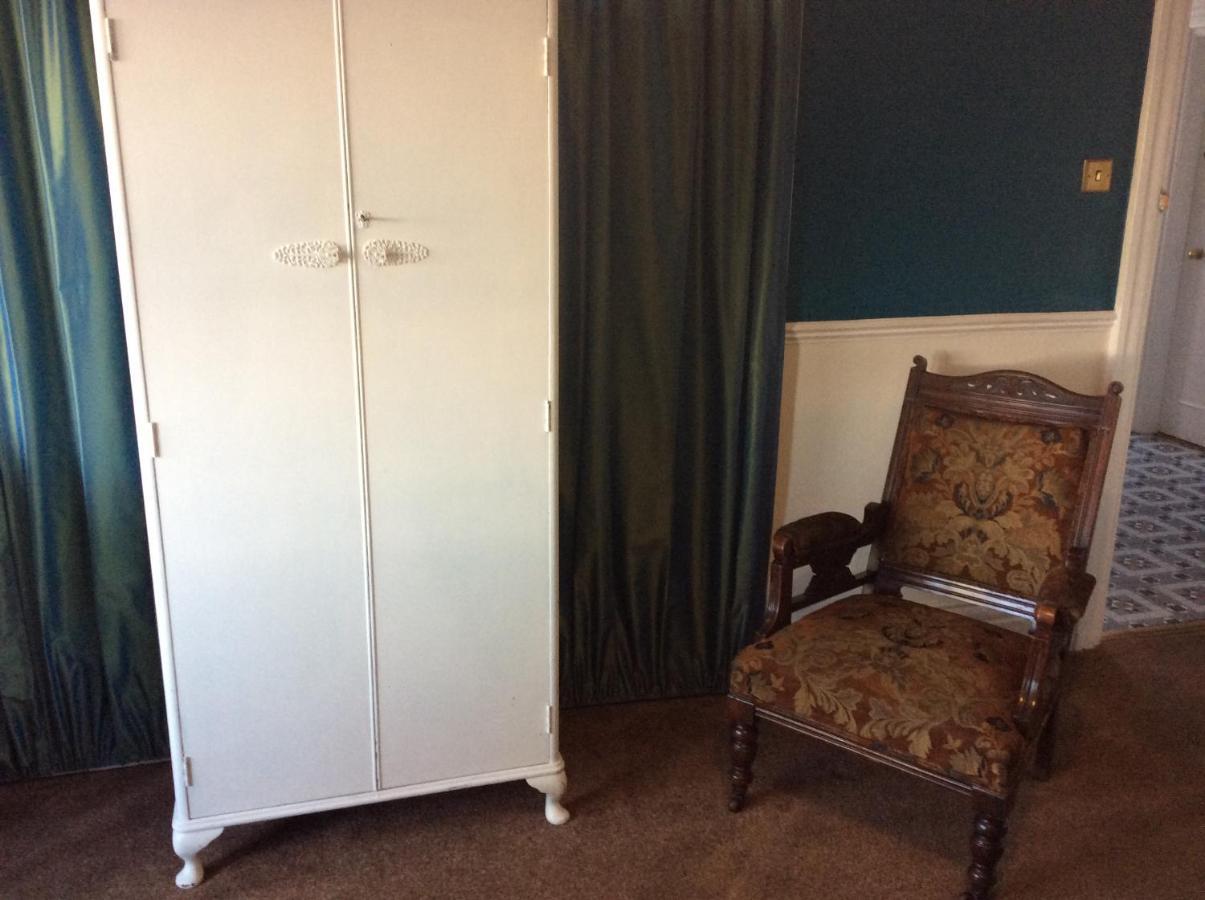 Dunsandles Guesthouse Wallasey Esterno foto