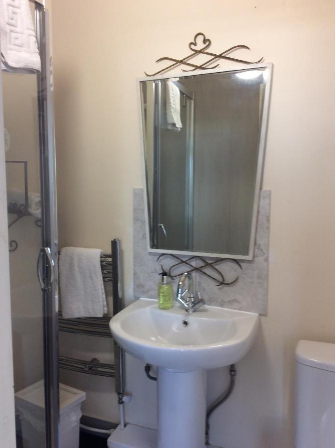 Dunsandles Guesthouse Wallasey Esterno foto